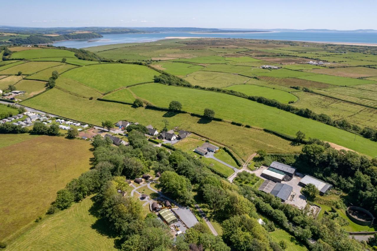 Pods At Broadway Villa Laugharne Exterior foto